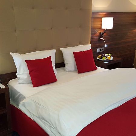 Messehotel Europe Штутгарт Экстерьер фото