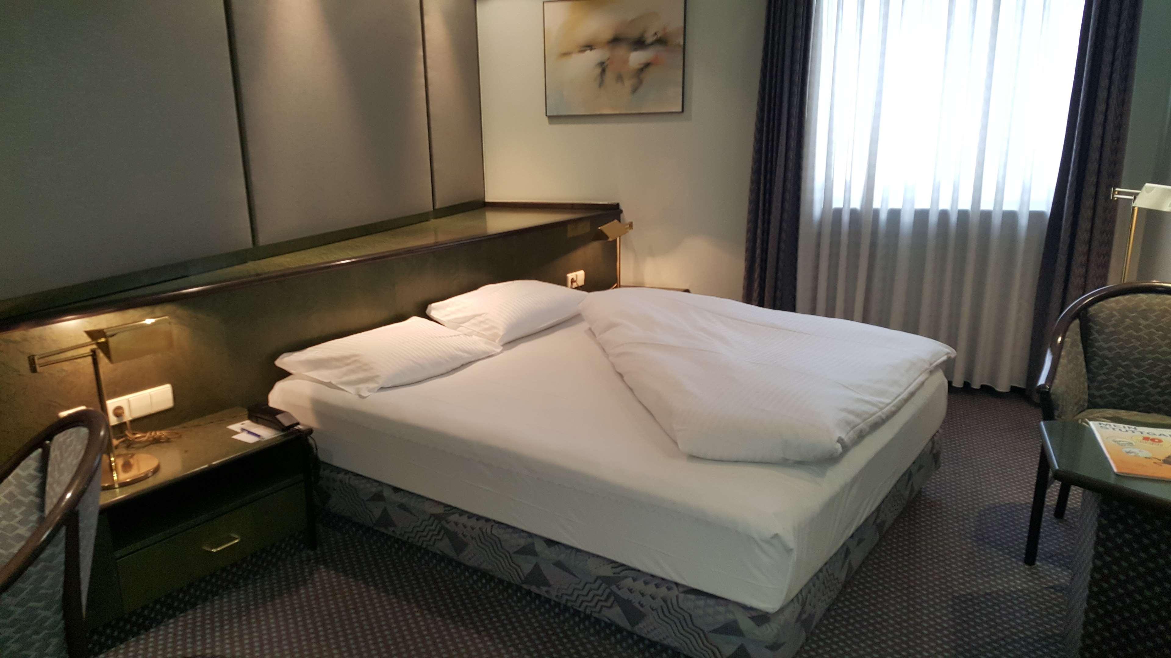 Messehotel Europe Штутгарт Экстерьер фото