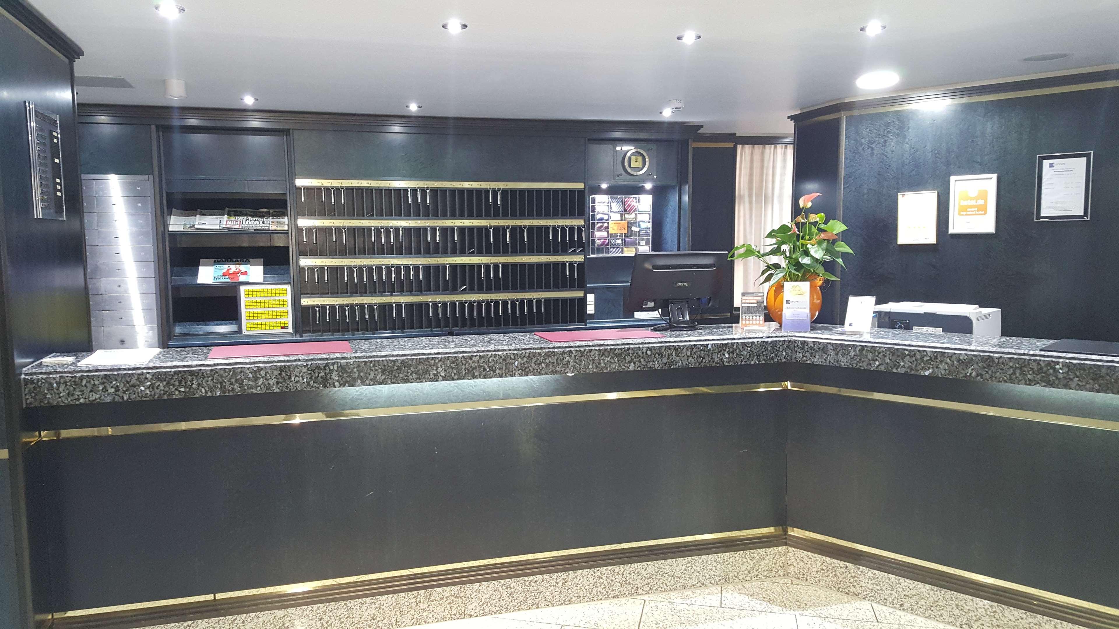 Messehotel Europe Штутгарт Экстерьер фото
