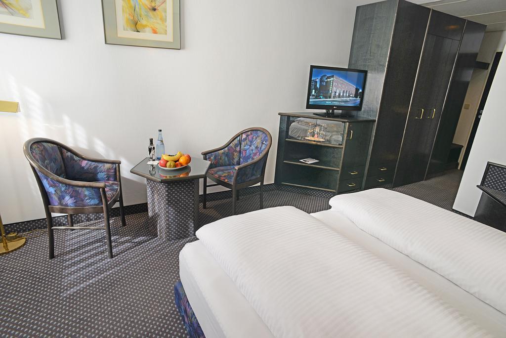 Messehotel Europe Штутгарт Экстерьер фото