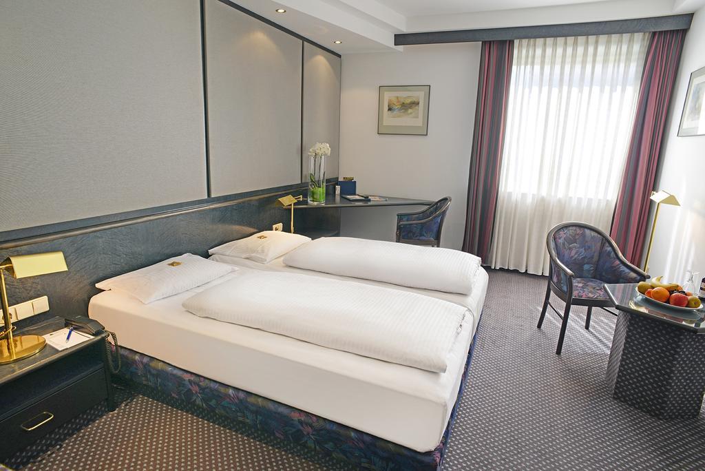 Messehotel Europe Штутгарт Экстерьер фото